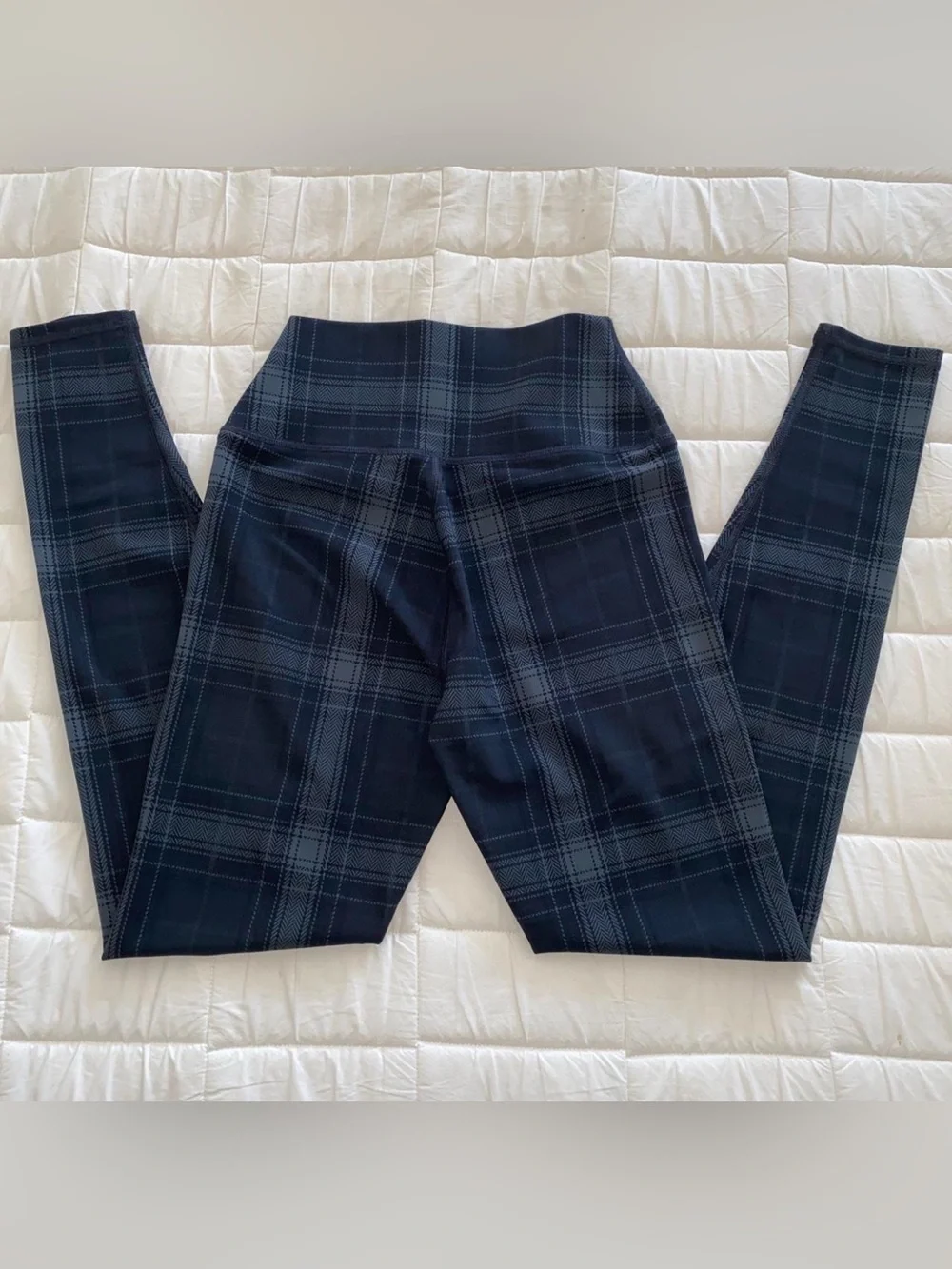 Alo Yoga High-Waisted Vapor Legacy Plaid Leggings Anthracite SMALL NWOT